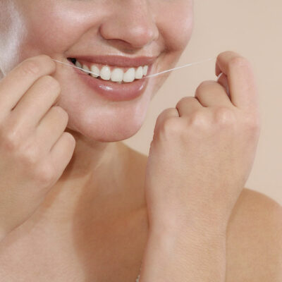 A step-by-step guide to the perfect flossing technique