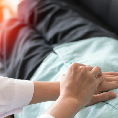 Symptoms of various stages of ovarian cancer