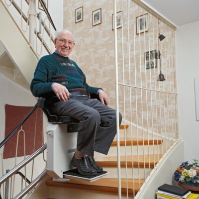 How to Secure Affordable Stair Lifts with Short-Term Rental Programs